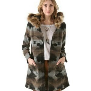 BB Dakota Aztec Print Hooded Jacket Faux Fur Trim Toggle Coat Sz XS GUC